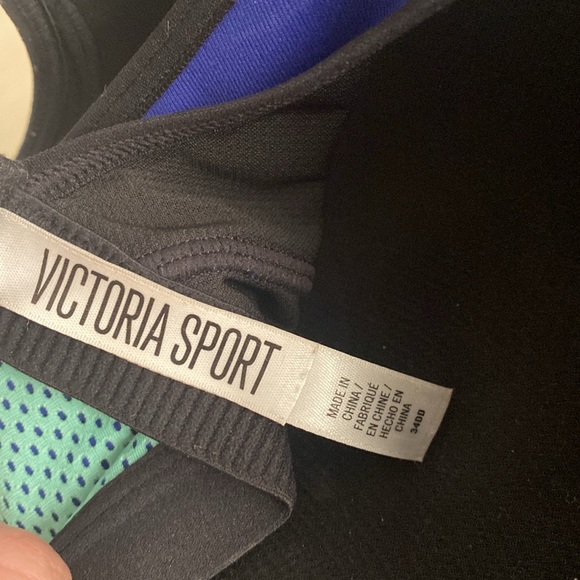 Victoria Sport - Sports Bra - 34DD - Picture 8 of 10